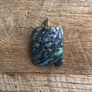 Abalone pendant, 18k gold plated